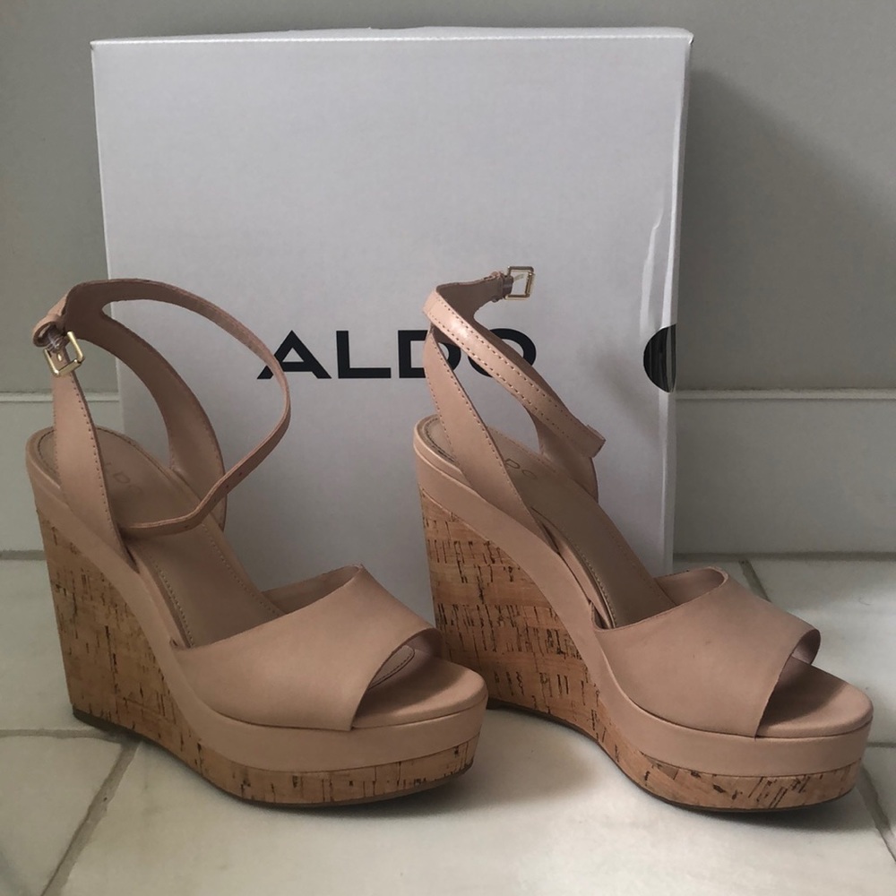 Wedge sandals